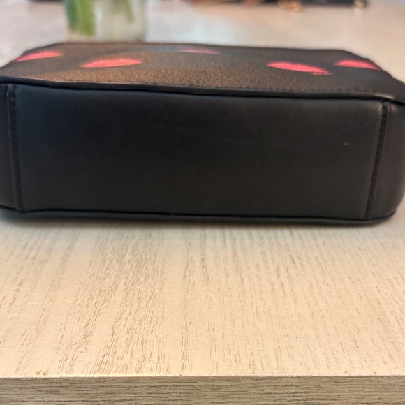 Coach Black Crossbody Bag with Pink Lips Design - Picture 4 of 7